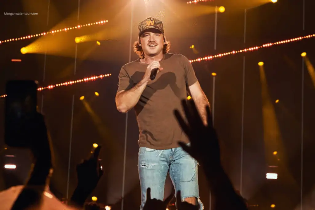 Morgan Wallen Performing infront of crowd